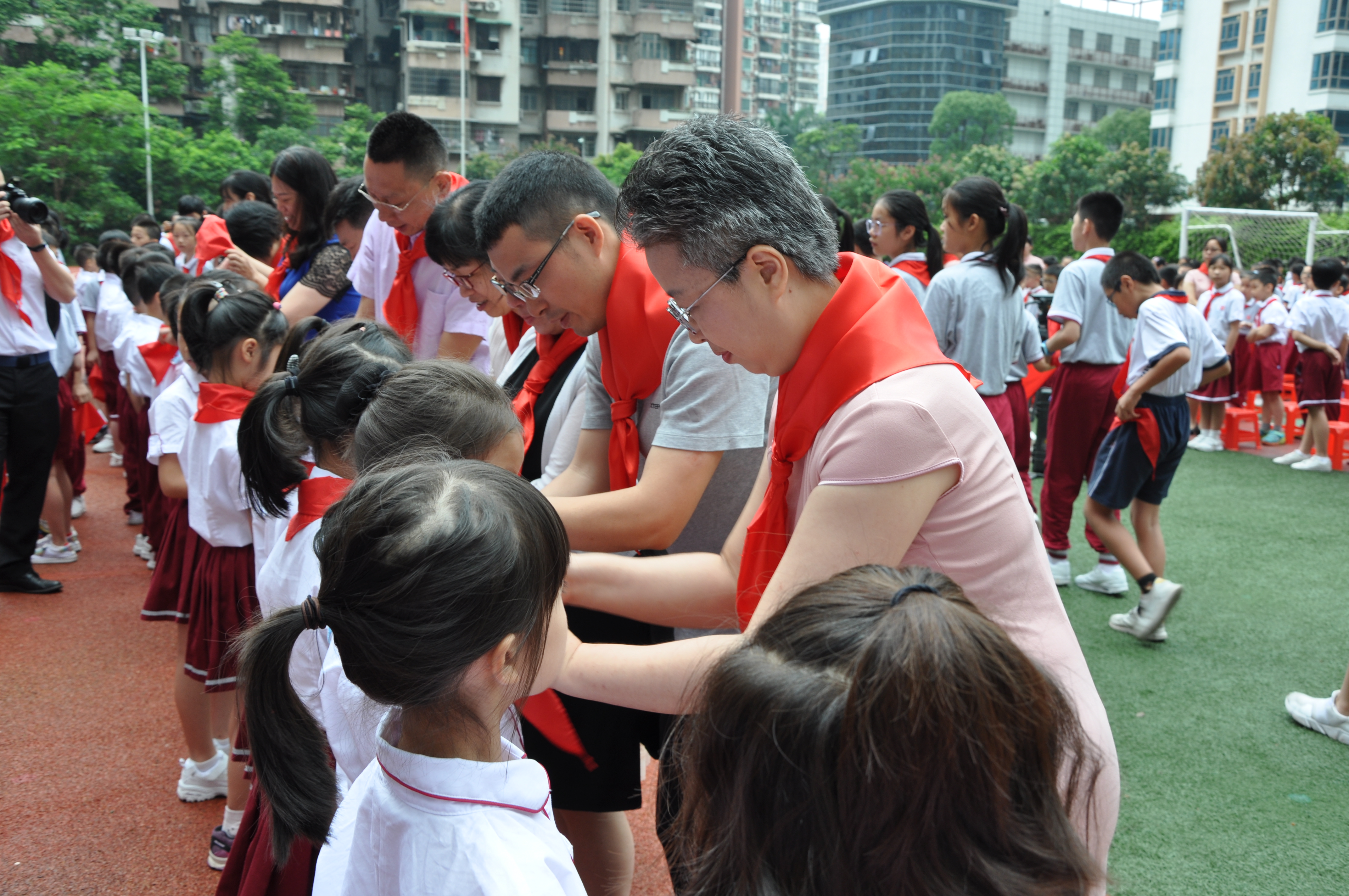 缇庡湪闈掓槬骞村崕,缇庡湪闈掓槬骞村皯