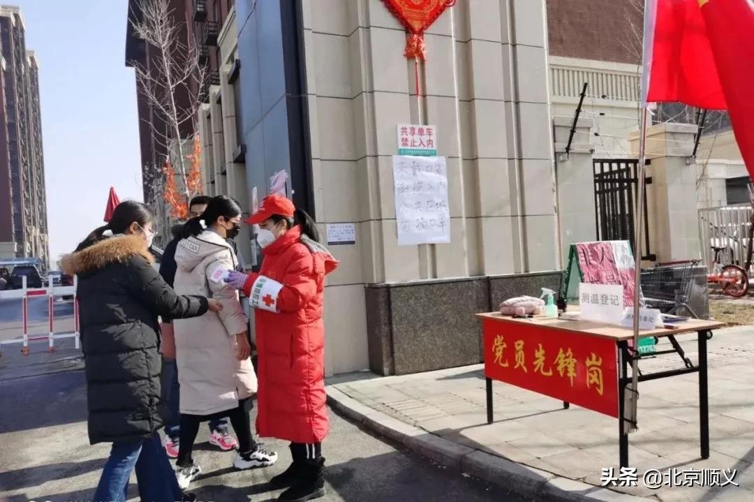 疫战中并肩作战的夫妻档,父女兵并肩抗疫情