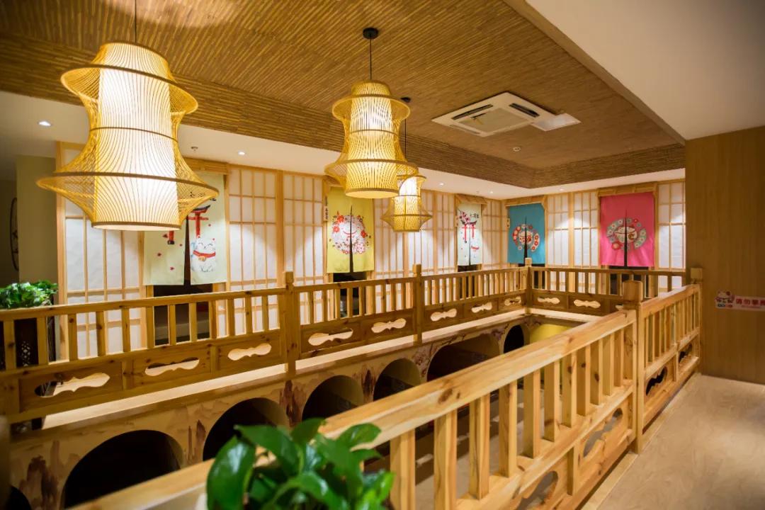 儿童汗蒸温泉儿童乐园,汗蒸大厅加儿童乐园图片