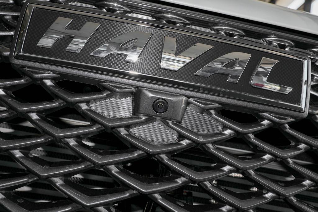 哈弗h6运动版贯穿式尾灯效果,哈佛h6运动版尾灯总成