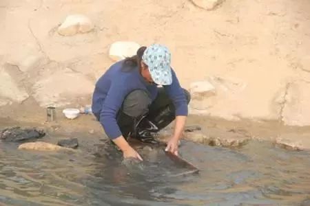 越南金哥戴黄金是真的吗,越南小伙每天戴13公斤黄金