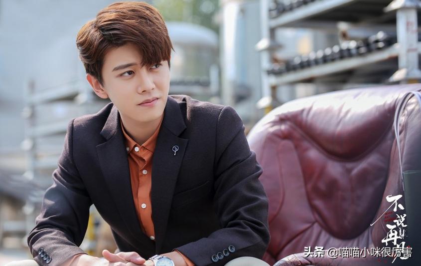 眼里有星辰大海欧美男星,眼睛最好看的十大男明星