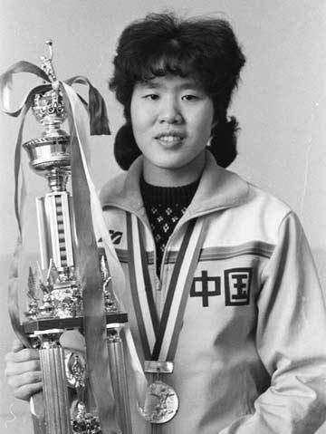 郎平的坎坷情史，为国家体育事业2次放弃爱情，年过半百终获幸福