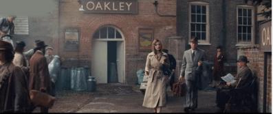 不懂风衣就别乱穿，2021流行这4款，连倪妮刘雯都强势种草了