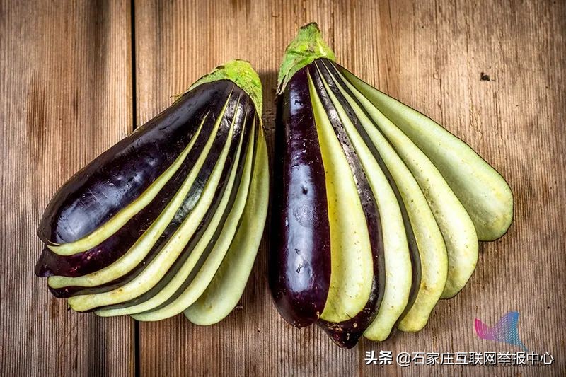 茄子吃多了会中毒是真的吗,茄子吃多了会瞎吗