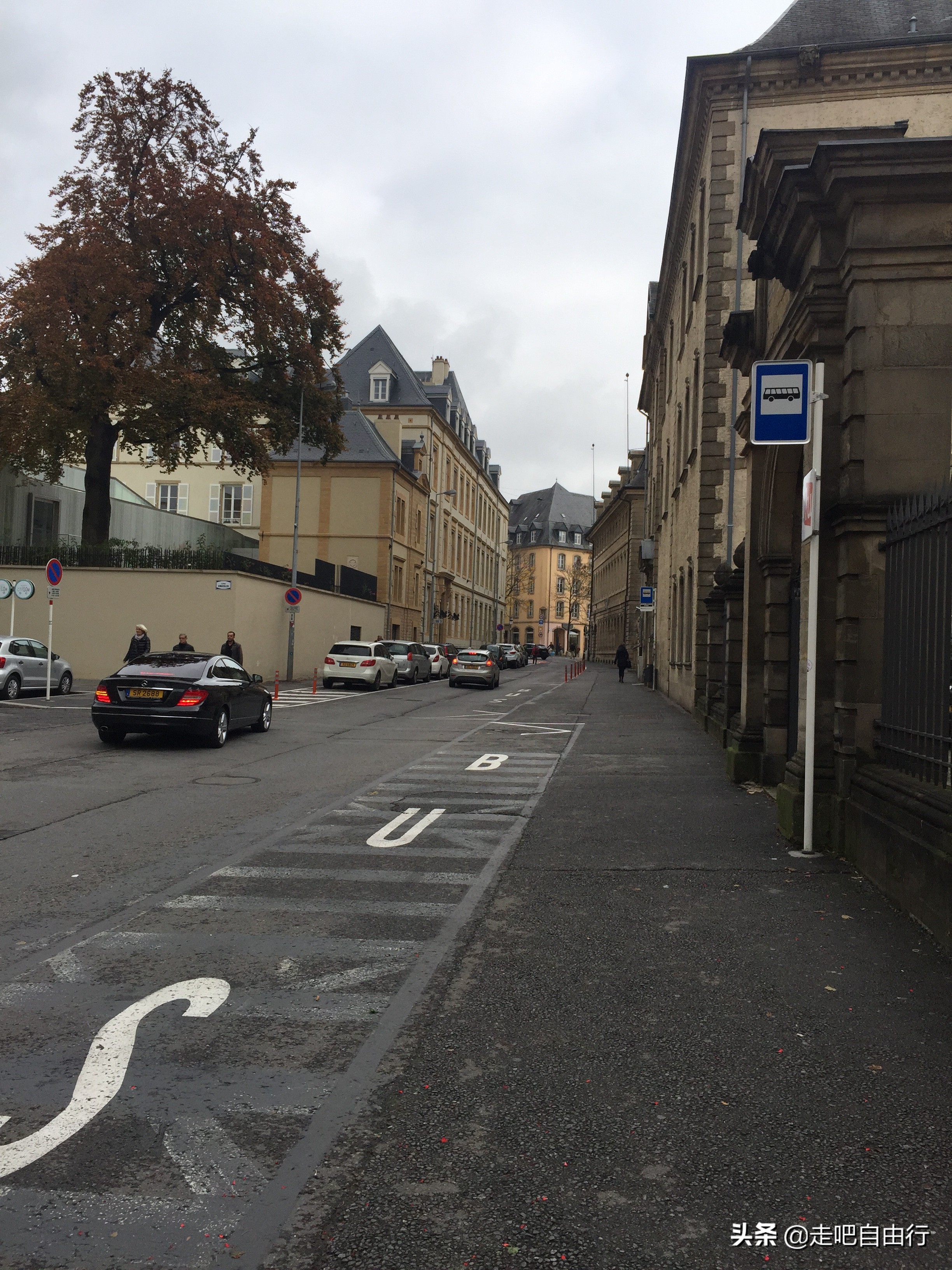 三小时环游世界,雨后漫步卢森堡的袖珍王国