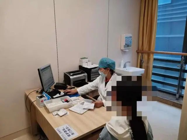 6岁女孩胸部突然发育了！妈妈崩溃：这样做是害了孩子？