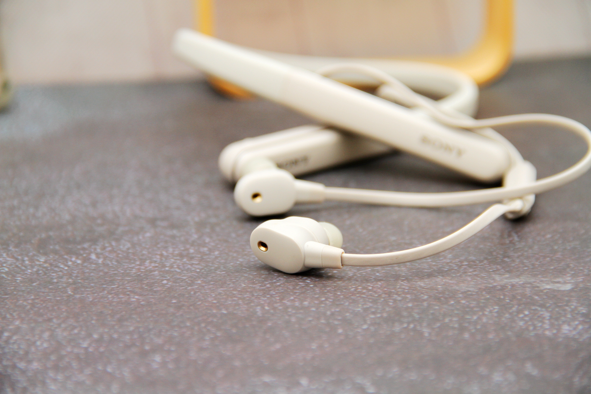 评测索尼wi1000xm3耳机,索尼wi-1000xm2升级系统