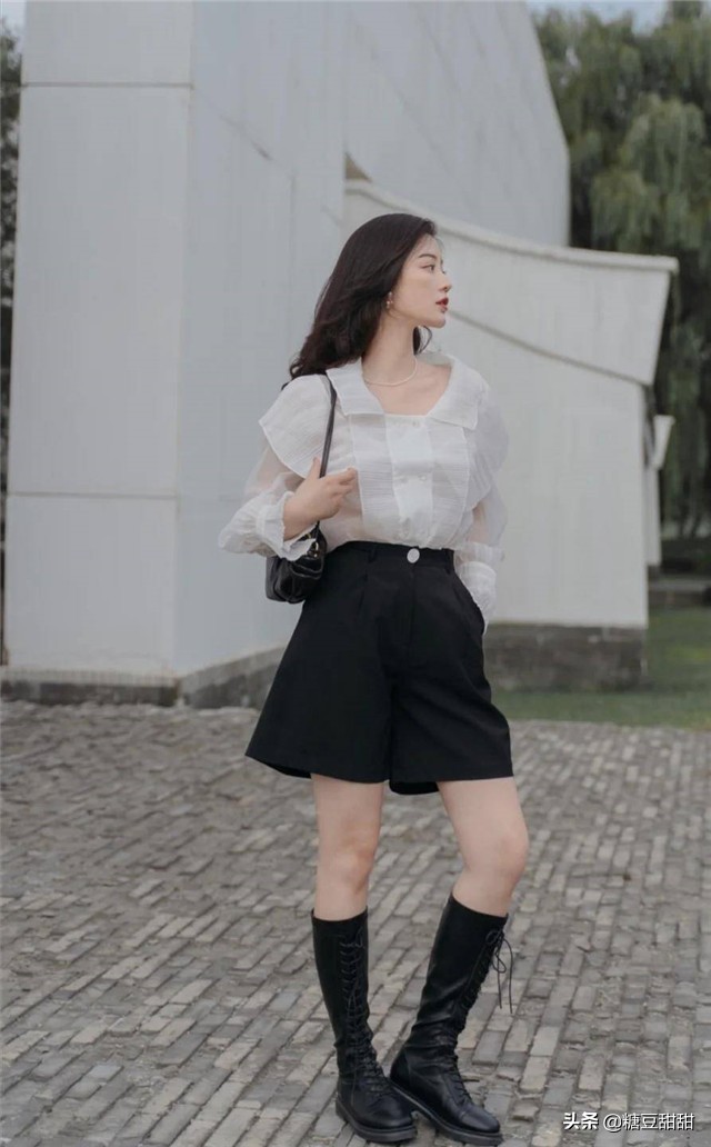 2020秋冬新潮混搭：短裤+长靴，时髦气质高级，上身秒变腿精