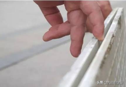 瓷砖铺不平是砖的原因吗,瓷砖铺不平是什么意思