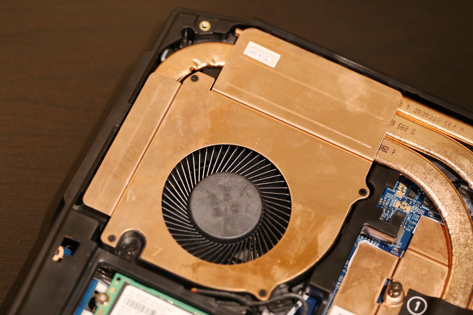 r95900x鍜宨910900k娓告垙璇勬祴,i910900k涓巖93900x瀵规瘮