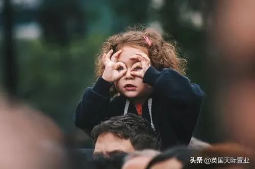 英国生孩子补贴,英国生孩子奖励多少钱