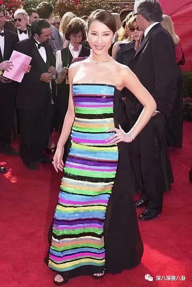 巩俐穿的皮衣,巩俐穿香奈儿