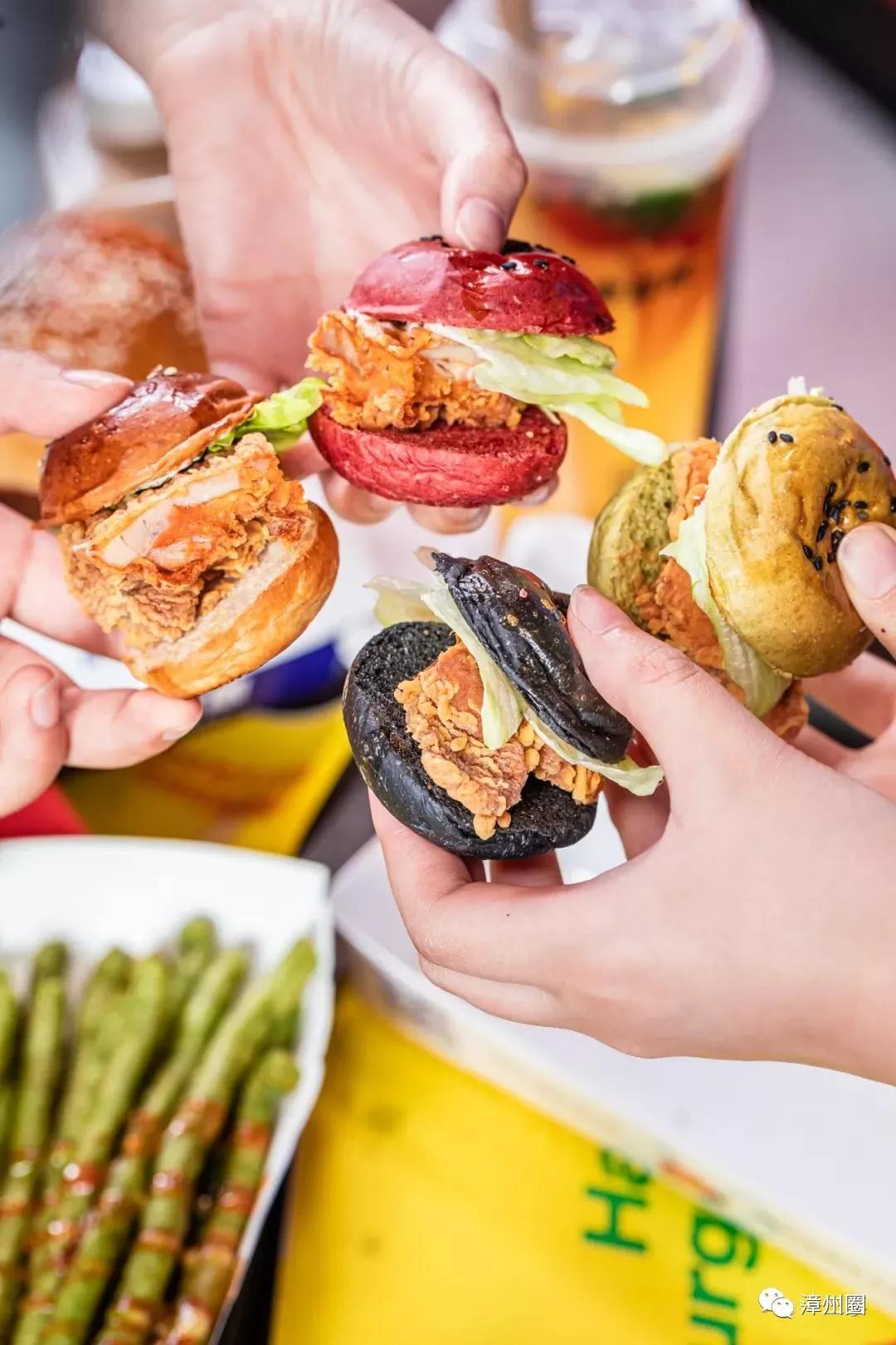 吃过万达金街这家爆火的德式手工汉堡店，满脑子都是再来一次