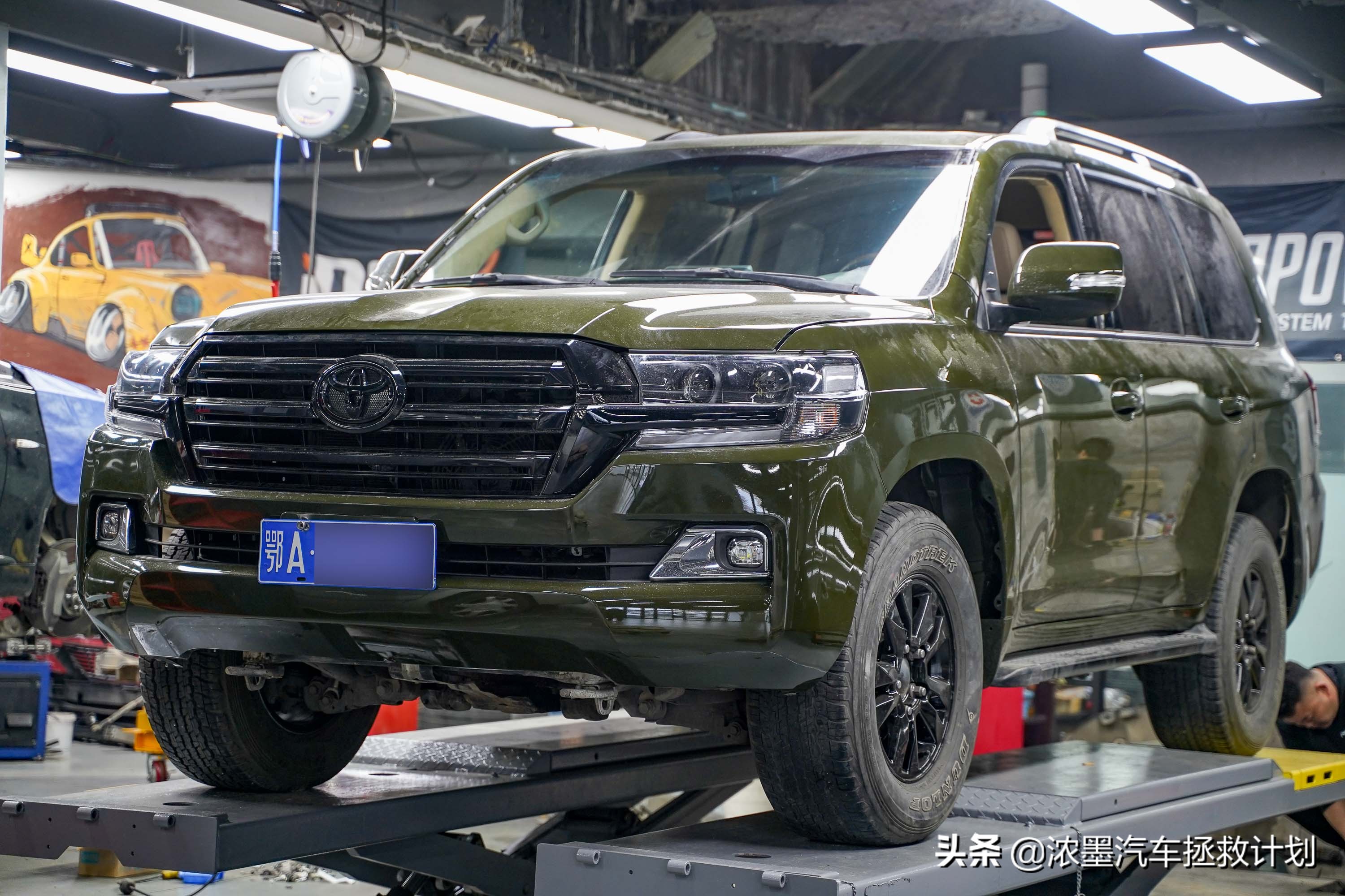 丰田霸道酷路泽带你翻山越岭,丰田兰德酷路泽低速4驱越野模式
