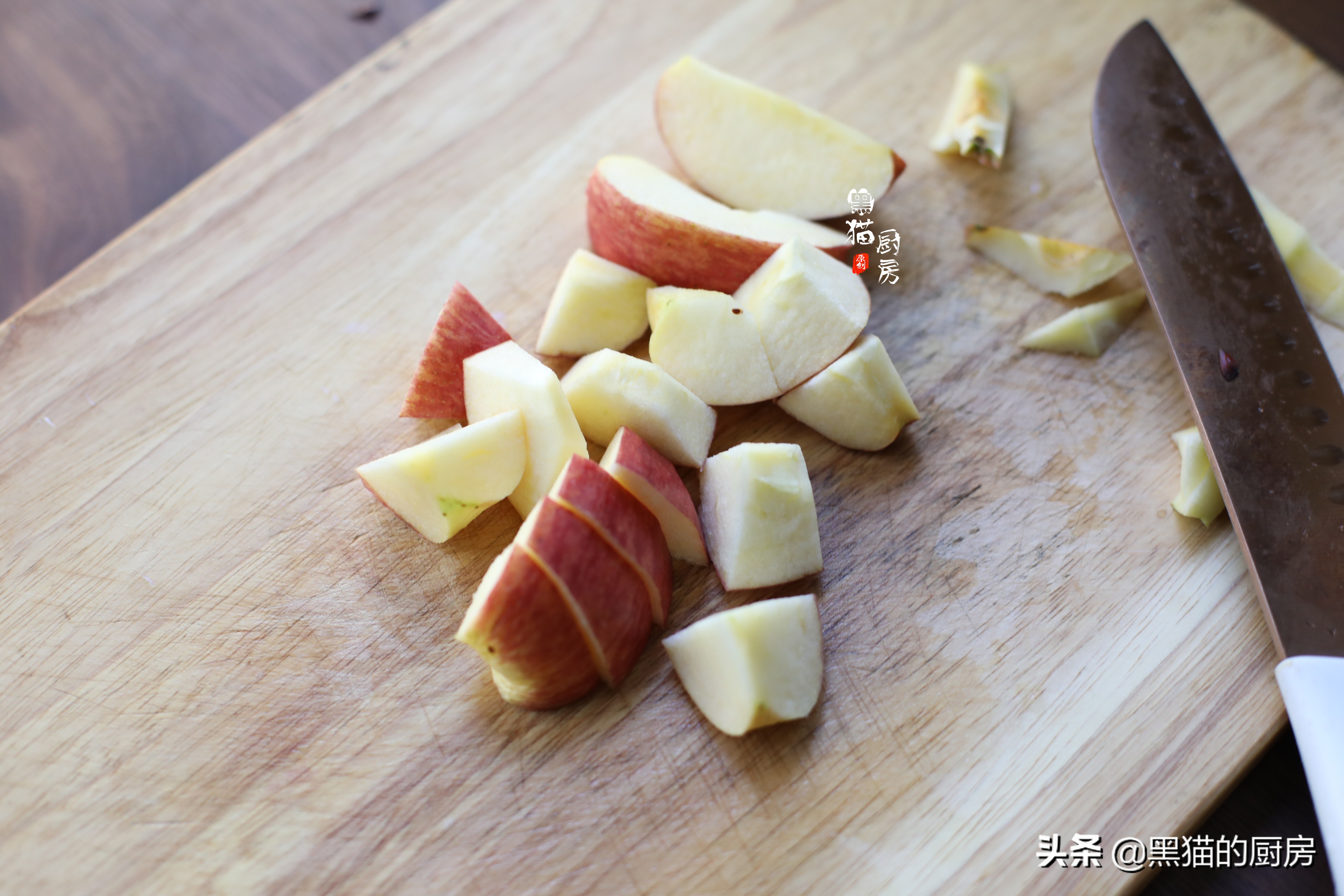 苹果鲫鱼汤的正确做法宝宝喝,苹果鱼汤