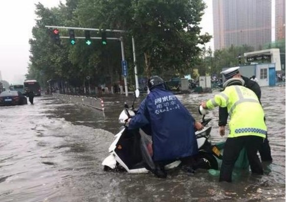 抗洪救灾洪灾无情,洪水无情人有情弘扬抗洪精神