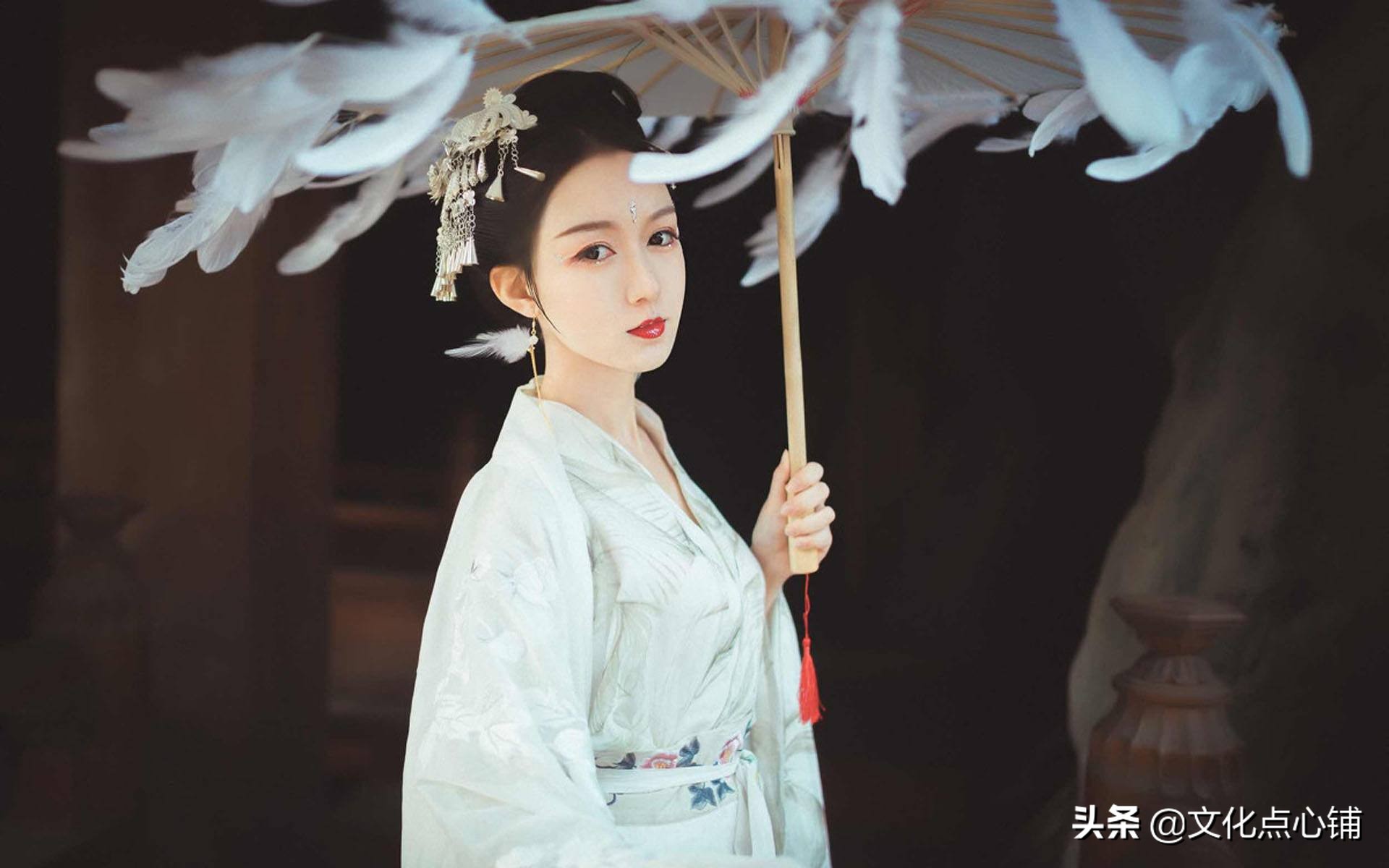 惜春词寂寞空庭春欲晚,空庭寂寞春欲晚插曲