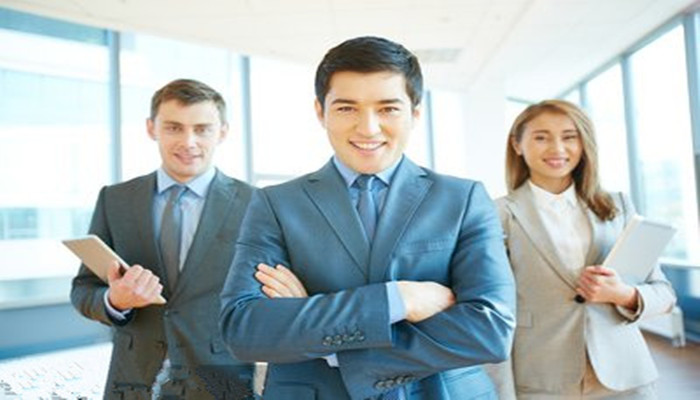 为什么提拔后反而更多人不理你,当领导要提拔你你内心很纠结