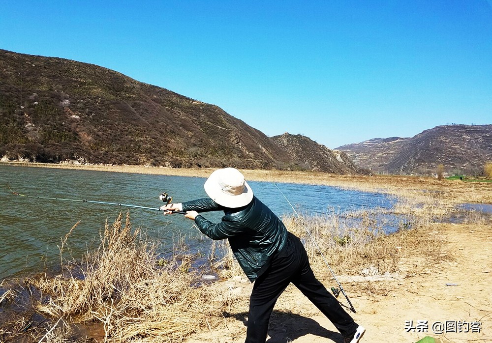 台钓抛竿怎么抛步骤图解,抛竿如何抛准钓点