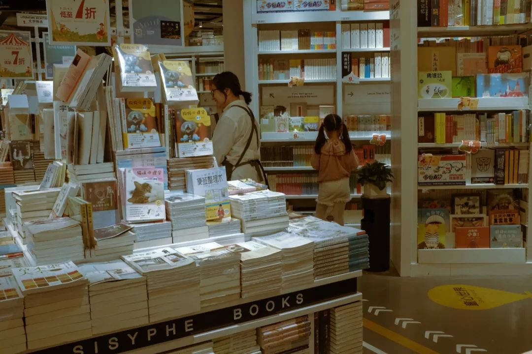 我和男朋友一起上班,我和男朋友在同一家公司实习