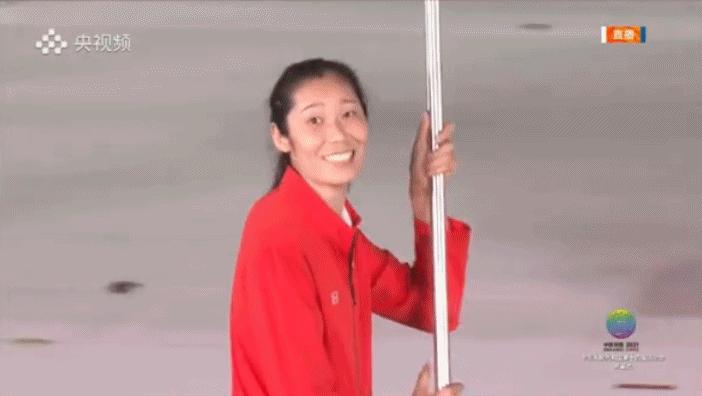 朱婷术后绷带拆了,朱婷受伤张常宁着急拿绷带