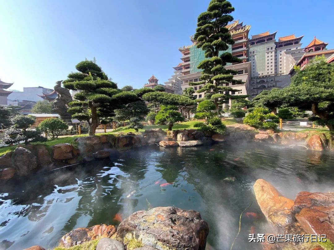 广西“布达拉宫”,据说台湾富商花30亿,用8000工人才建成