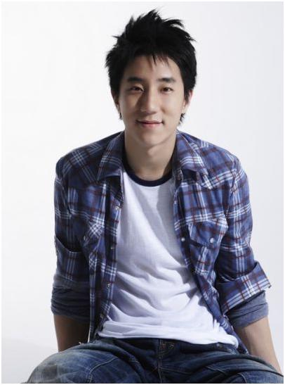 撤侨令出，陈凯歌骑虎难下，成龙为认祖归宗的房祖名挽口碑