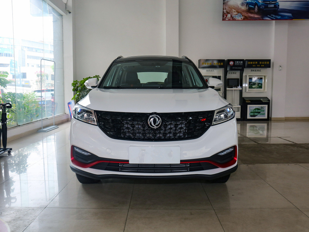 风光580新款6大座,风光580新款6座