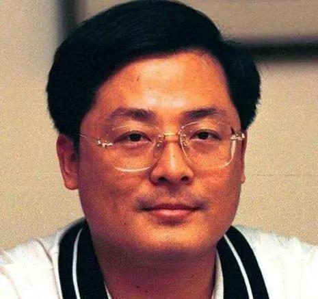 政法大学毕业，专业学法、懂法却不守法的京城亿万富豪伏法记