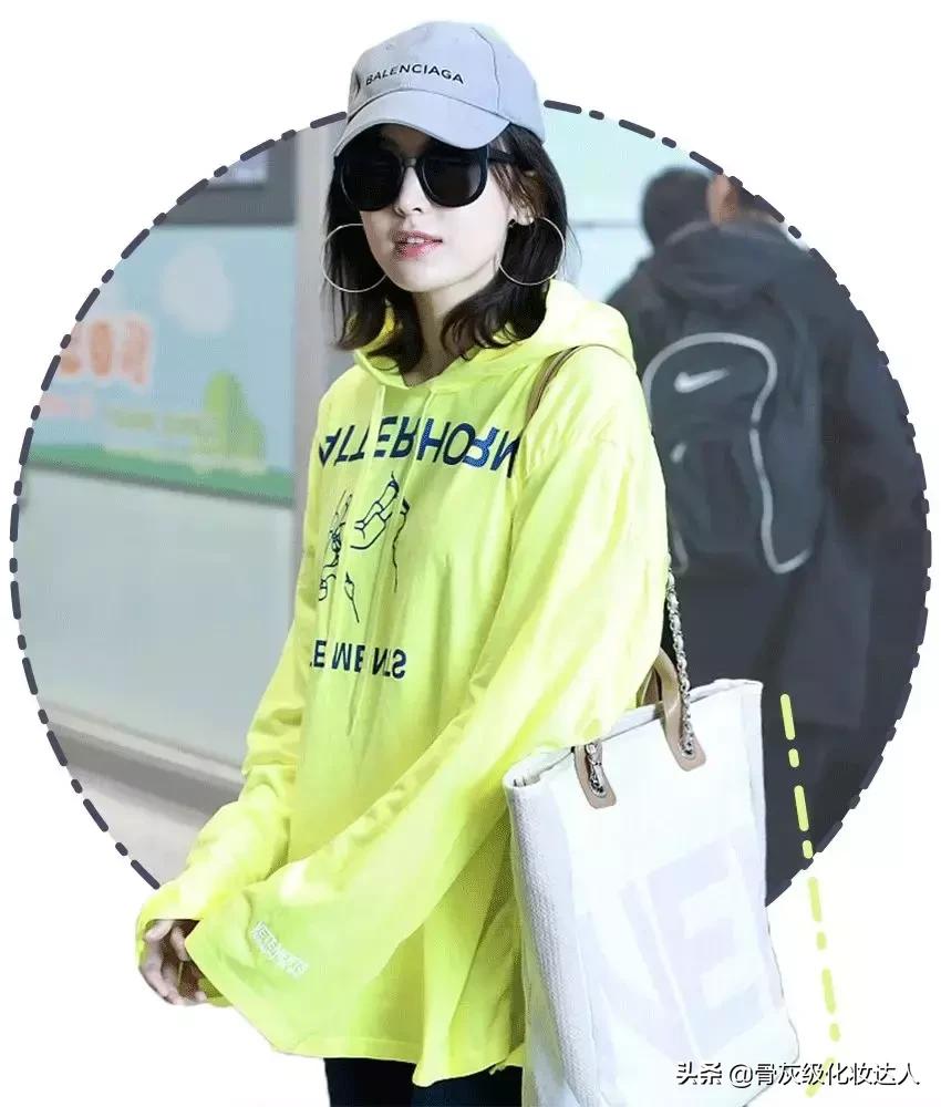 chanel新款包包2022灰色,chanel包包必入十款