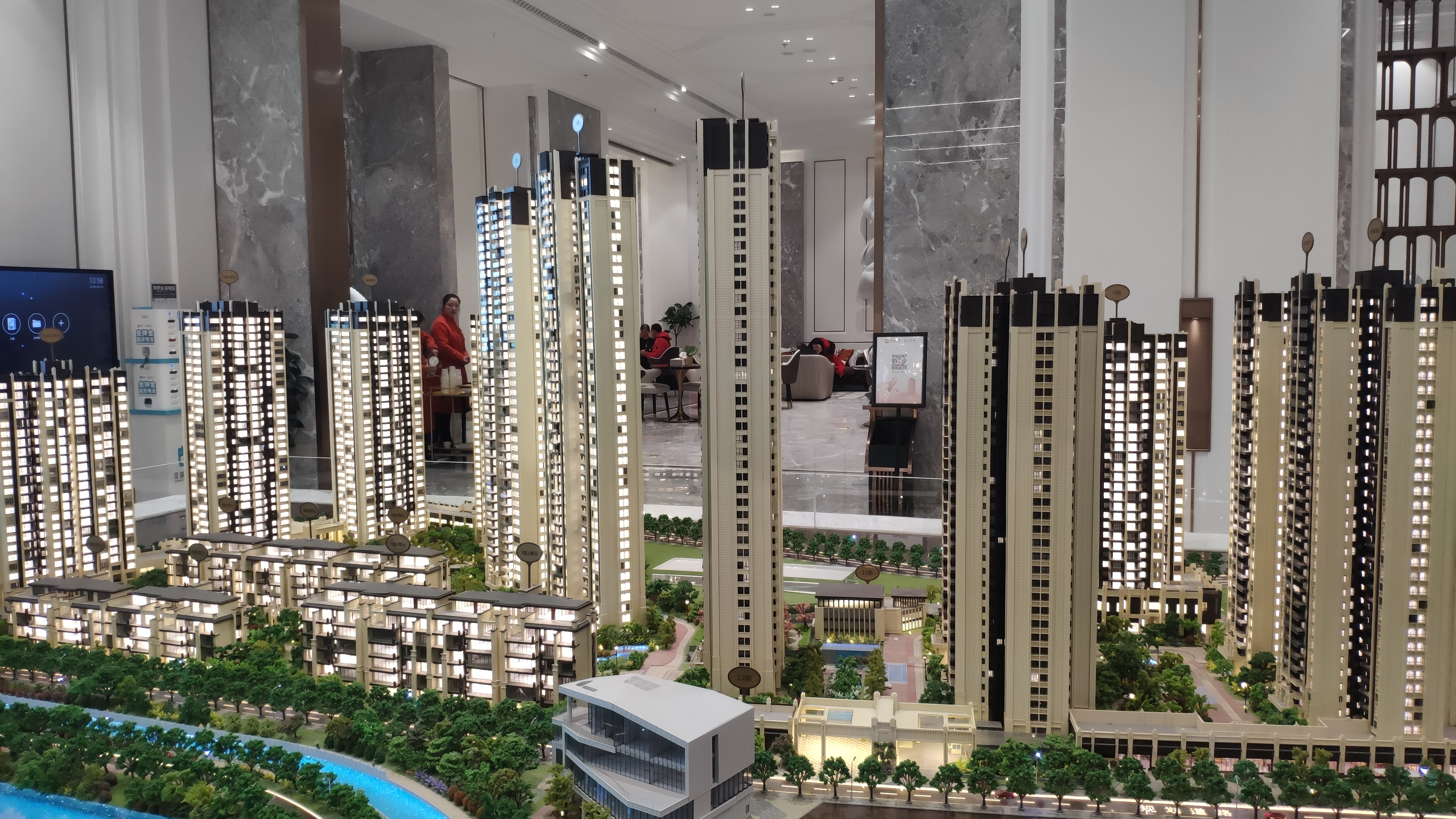 “稀缺”至上，这也许是成都市区内“最后”购入湖岛平层墅的机会