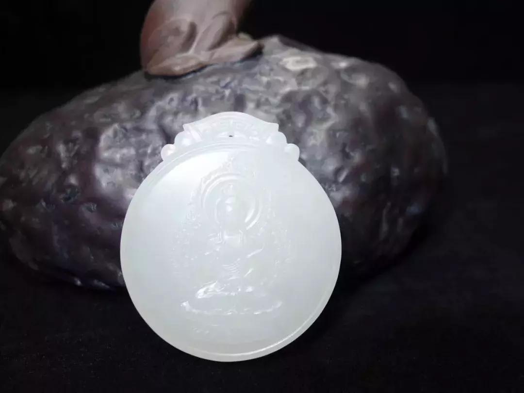 收藏和田玉最多的大师,和田玉收藏老白玉