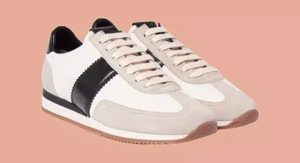 为什么都喜欢配德训鞋,现在很多人穿德训鞋