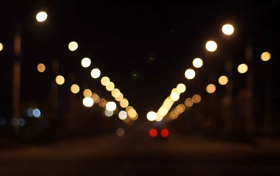 对你的眼睛好点，不然就快瞎了知不知道！