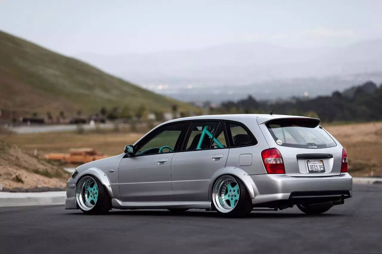 马自达323福美来最新款,一汽海南马自达323福美来是第几代