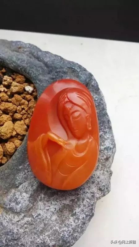 戈壁滩上的宝贝,新疆戈壁沙漠上的宝贝