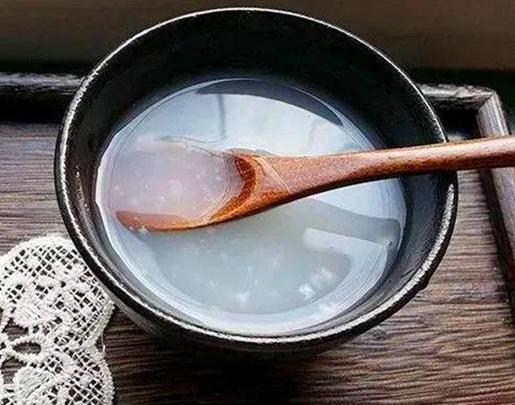 1岁宝宝吃饭菜,婴儿不能吃的食物黑名单