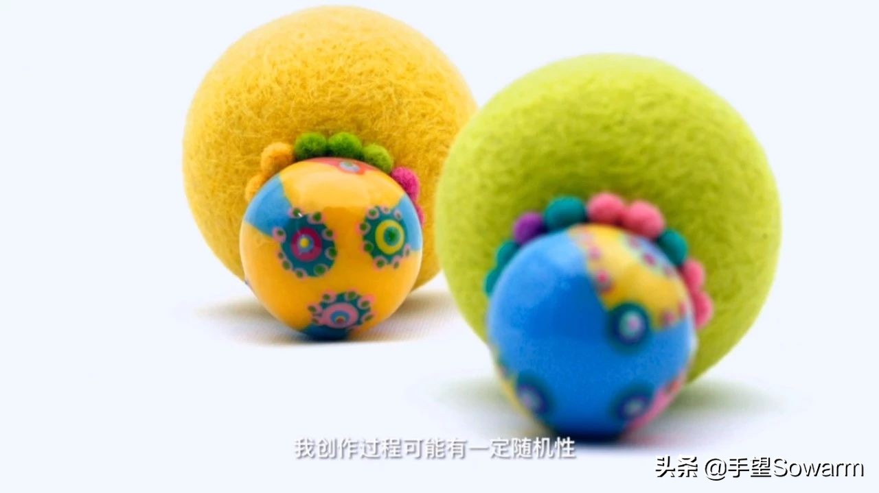 从伯明翰珠宝学院毕业后，她成为“国内羊毛珠宝第一人”