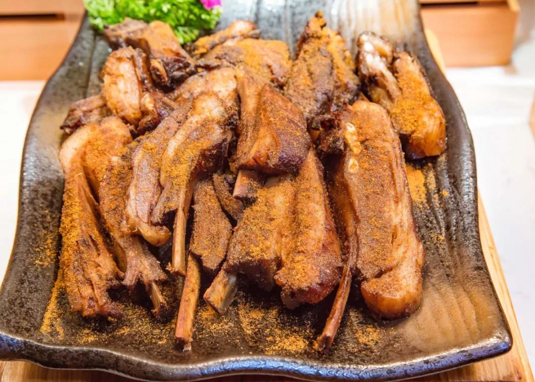 太强了！平价海鲜自助战斗机，0.63元/一道菜