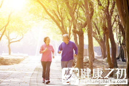 更年期女人的一个坎,60岁女性老年人更年期有什么症状