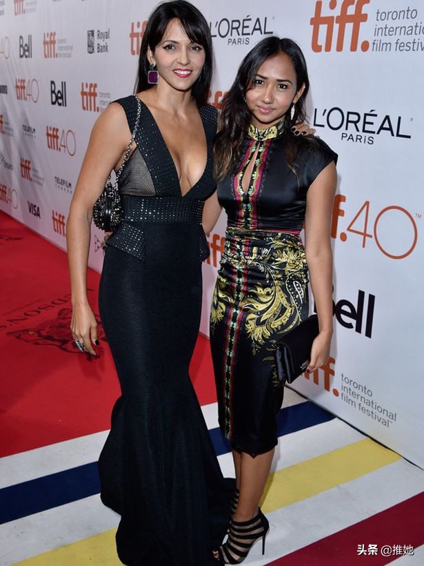 马特达蒙携妻参加威尼斯电影节,马特达蒙全家