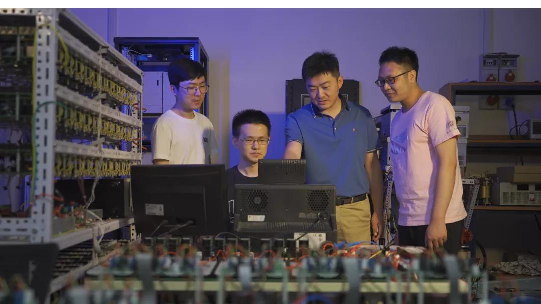 鐧惧勾灞卞ぇ寮烘牎鍏村浗,鐧惧勾瀛﹀簻寮烘牎鍏村浗