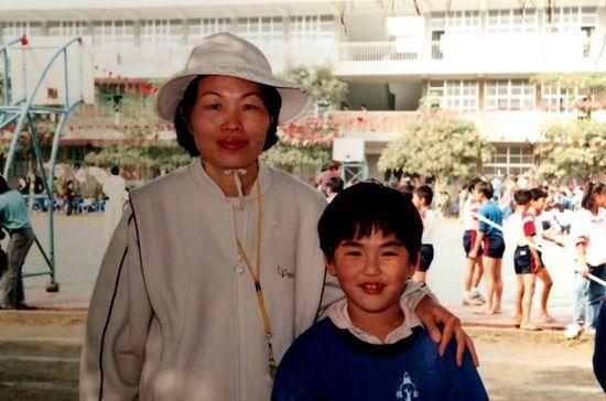 邱泽身价多少亿,邱泽资料及照片