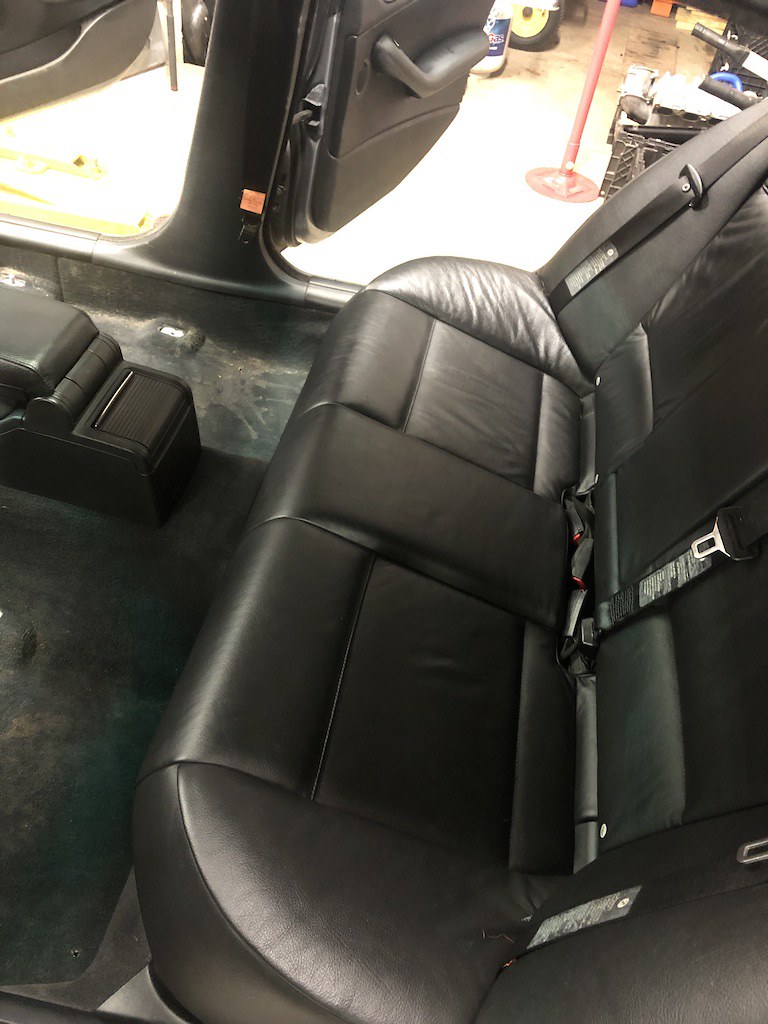 05年宝马3系整理：用宝来换来的抛锚车在专业修理工手中变废为宝