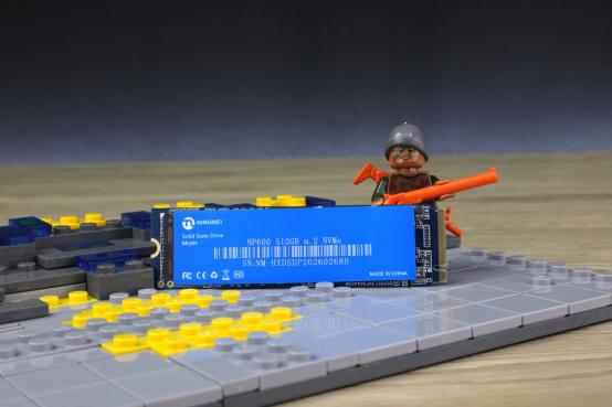 固态硬盘应该买什么接口的好用,固态硬盘哪种接口比较好一点的