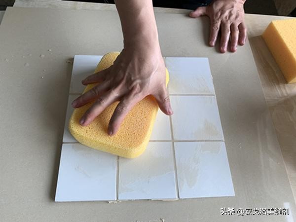 环氧彩砂美缝剂的优缺点,美缝剂和环氧彩砂美缝剂哪个好