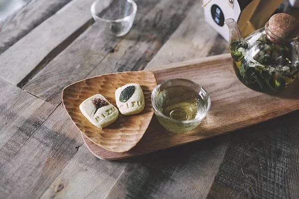 她辞去总监回家扶贫后续,她辞去总监回家扶贫结局