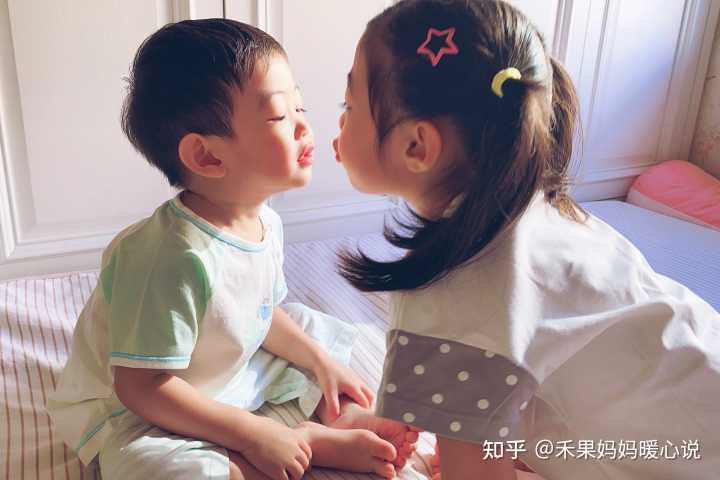 不生女儿不知道现在的童装有多美!各品牌拜年服大盘点,快上车