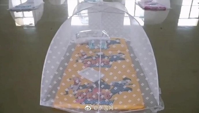 国外的月亮有多可怕,外国的月亮是不是比较大